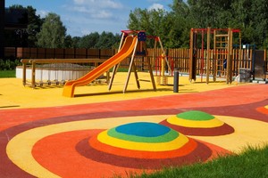 Vaikų žaidimų aikštelės – statytojai pagaliau prisiminė ir jas