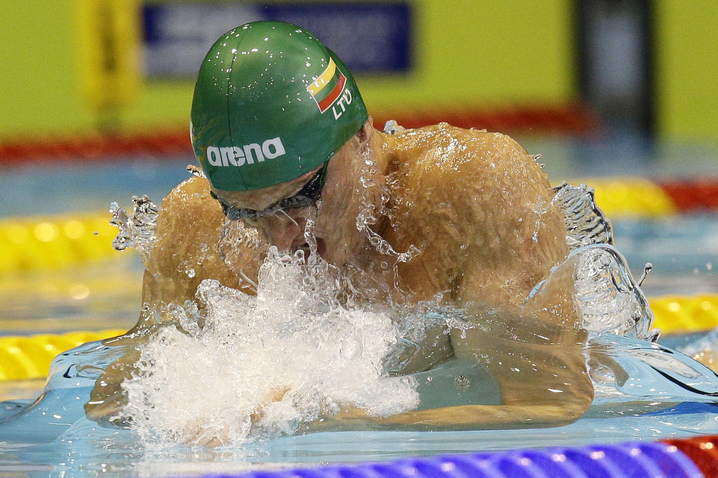 G.Titenis pasaulio čempionate Kazanėje pasiekė Lietuvos rekordą ir iškopė į 100 m krūtine finalą.