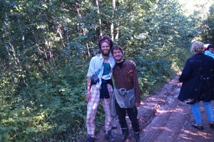 Rokiškėnai to dar nematė: 1500 pusnuogių hipių kelia orgijas