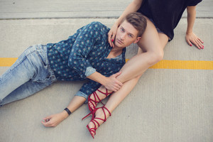 Tomas Legenzovas pristato savo debiutinį singlą „Padovanok man“