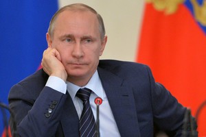 Vladimiro Putino nedomino sostas Kremliuje?