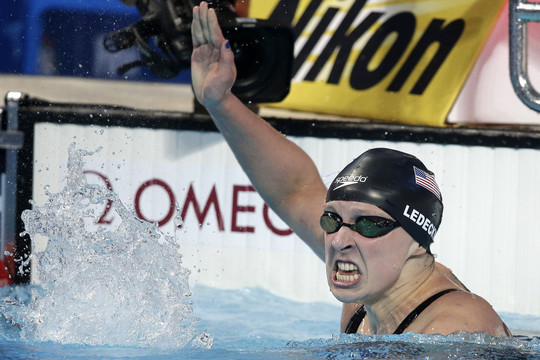 Aštuoniolikmetė amerikietė Kazanėje šluoja rekordus ir medalius