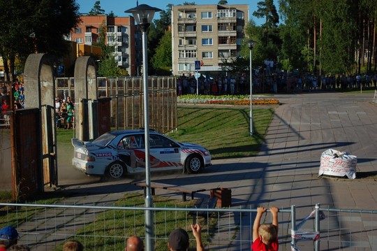 „300 Lakes Rally 2015“ varžybų akimirka.<br>Agnės Jusevičiūtės nuotr.