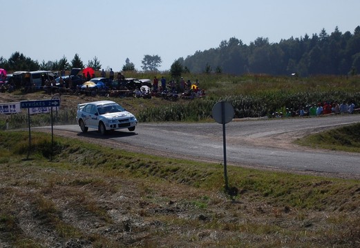 „300 Lakes Rally 2015“ varžybų akimirka.<br>Agnės Jusevičiūtės nuotr.