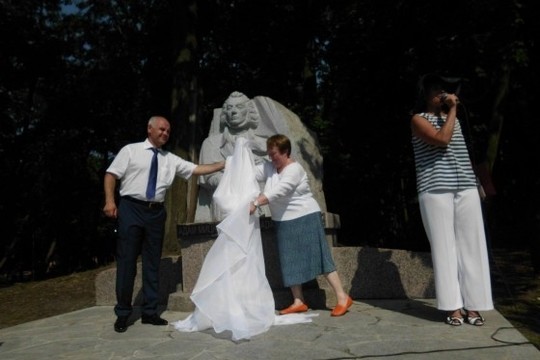 Karaliaučiaus srityje atidengtas paminklas A.Mickevičiui