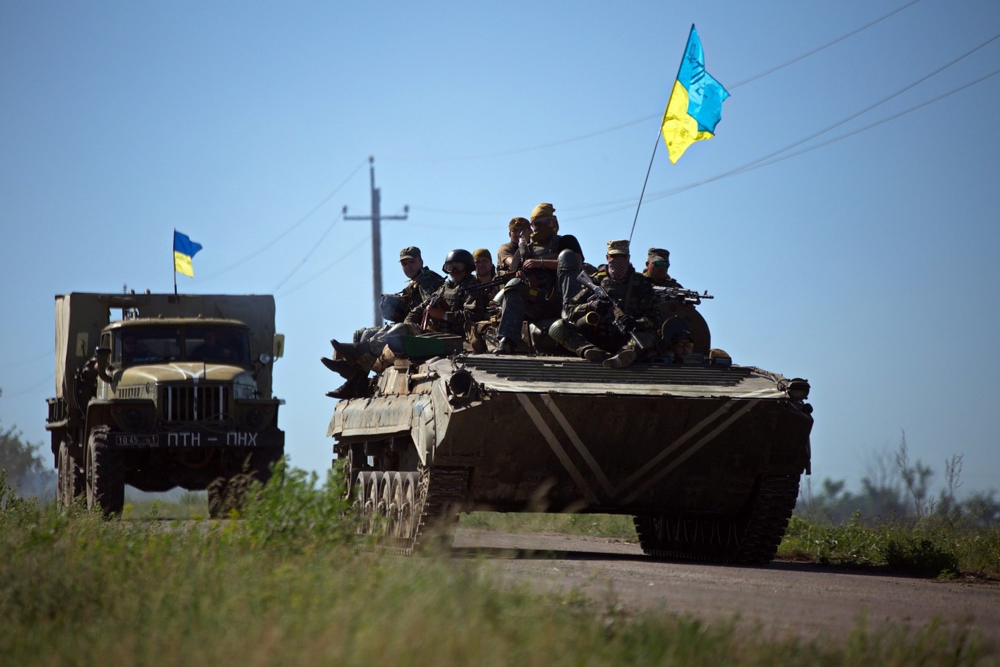Ukraina grasina panaudoti prieš separatistus „visą savo arsenalą“.
