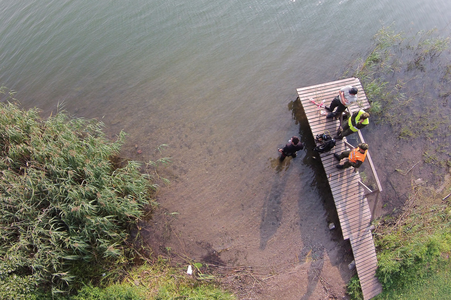 Trakuose ketvirtadienį buvo tęsiama išvakarėse pradėta Totoriškių ežero išminavimo operacija.<br>A.Vaitkevičiaus nuotr.