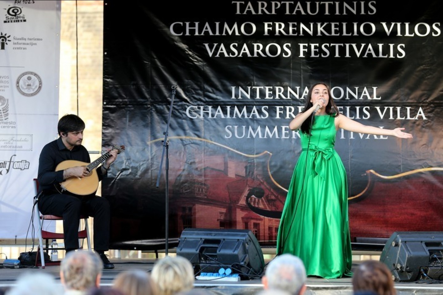 Ch.Frenkelio vilos vasaros festivalyje skambėjo ilgesingos fado dainos, kurias atliko M.Pedro.<br>R.Parafinavičiaus nuotr.