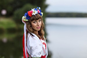 Emigrantai taškėsi ne Palangoje, o Kijeve – neatsigynė gražuolių