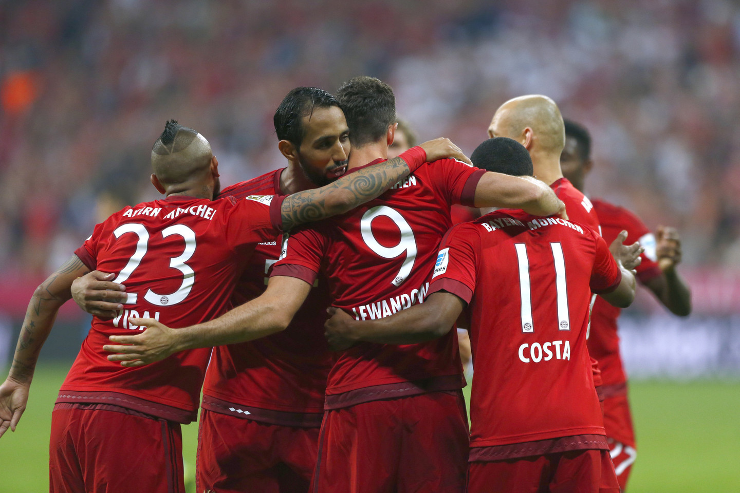 „Bayern“ nušlavė varžovus.<br>AFP/ „Scanpix“ nuotr.
