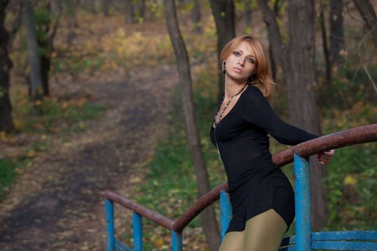 Tekėjo su juoda trumpa suknele. Toks buvo ir vedybinis gyvenimas