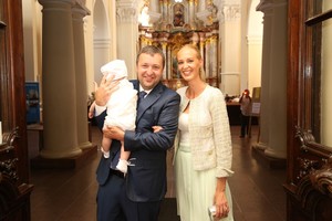 Aistė ir Antanas Guogos Vilniuje pakrikštijo savo sūnų