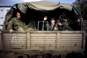 Rytų Ukrainoje padeda ir ryšiai su vietos banditais