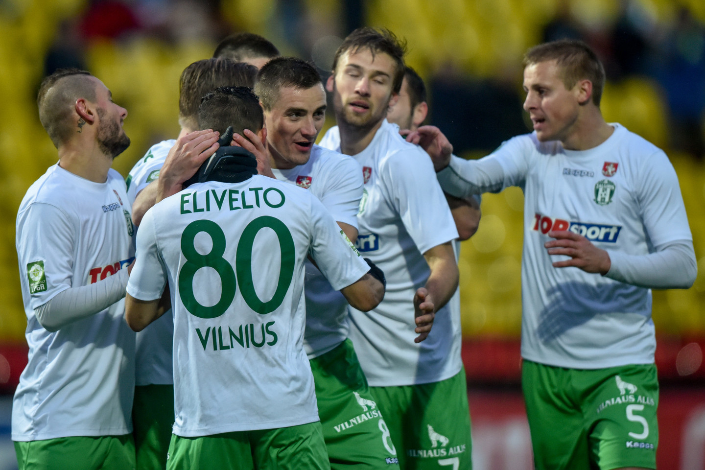 Vilniaus „Žalgirio“ futbolininkai kartą nugalėjo Klaipėdos ekipą ir kartą pralaimėjo.<br>D.Umbraso nuotr.