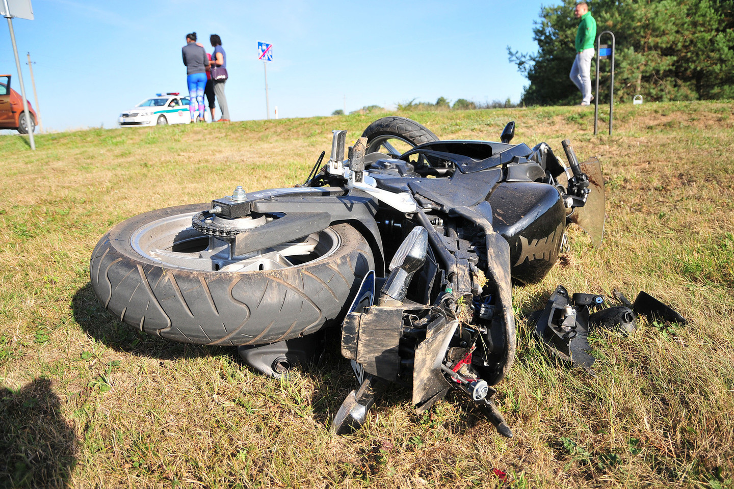 Per avariją Vilniaus pakraštyje nukentėjo motociklininkas.