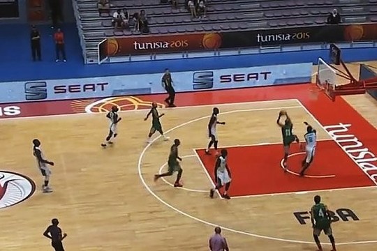 Afrikos čempionate – dėjimas, po kurio neatlaikė konstrukcijos