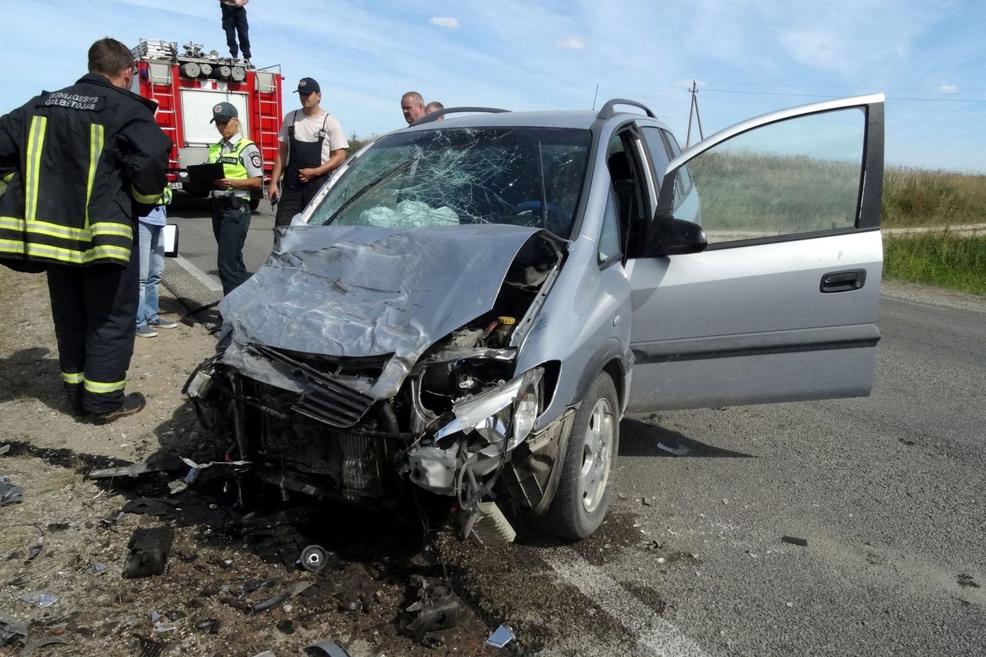 Susidūrus automobiliams Alytaus r. nukentėjo du žmonės.