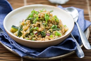 Lengviems pietums – valgis iš perlinių kruopų ir cukinijų