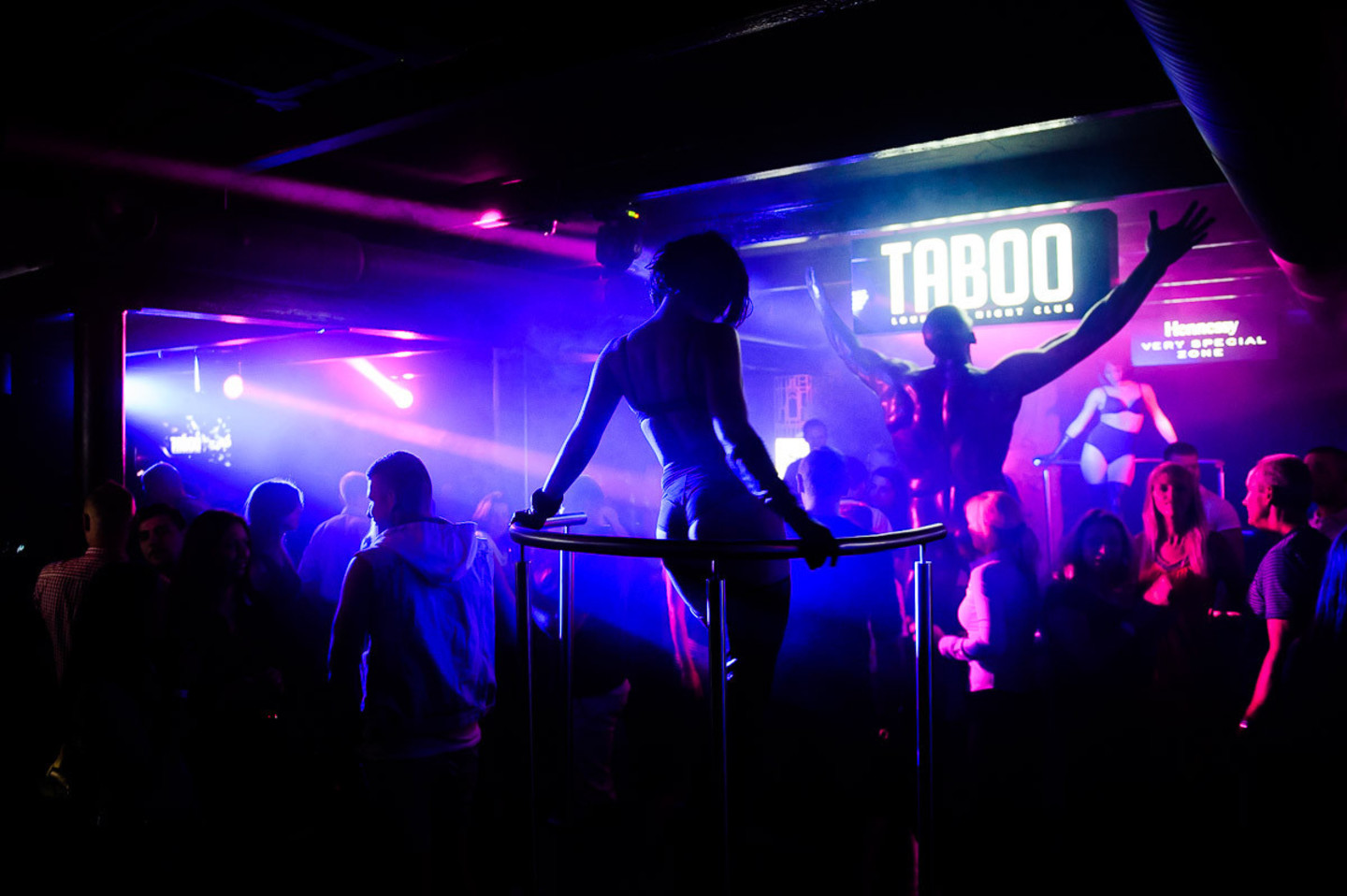 Akimirkos iš vakarėlio klube „Taboo“.<br>I.Jonelytės nuotr.