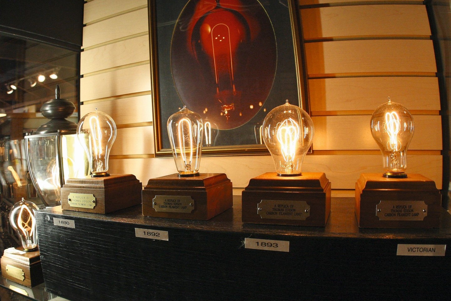 Th.A.Edisono elektros lempučių kopijos išradėjo memorialiniame muziejuje Floridoje.<br>Archyvo nuotr.