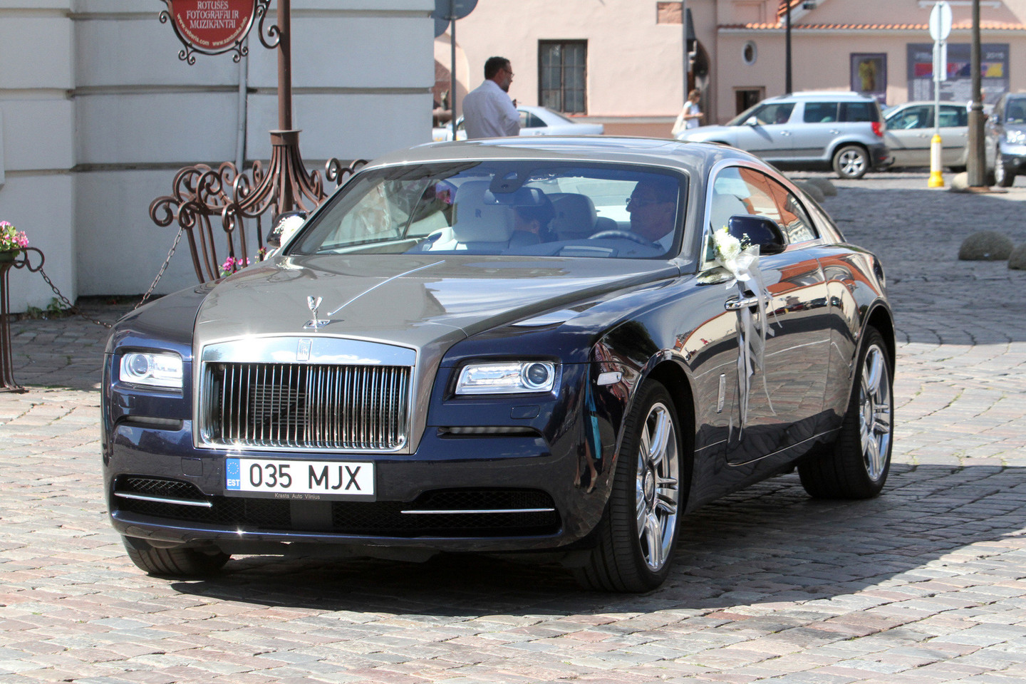 V.Matijošaičio „Rolls Royce Wraith“ registruotas Estijoje.<br>M.Patašiaus nuotr.