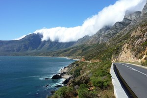 9 įspūdingiausi pakrančių keliai nepamirštamoms kelionėms