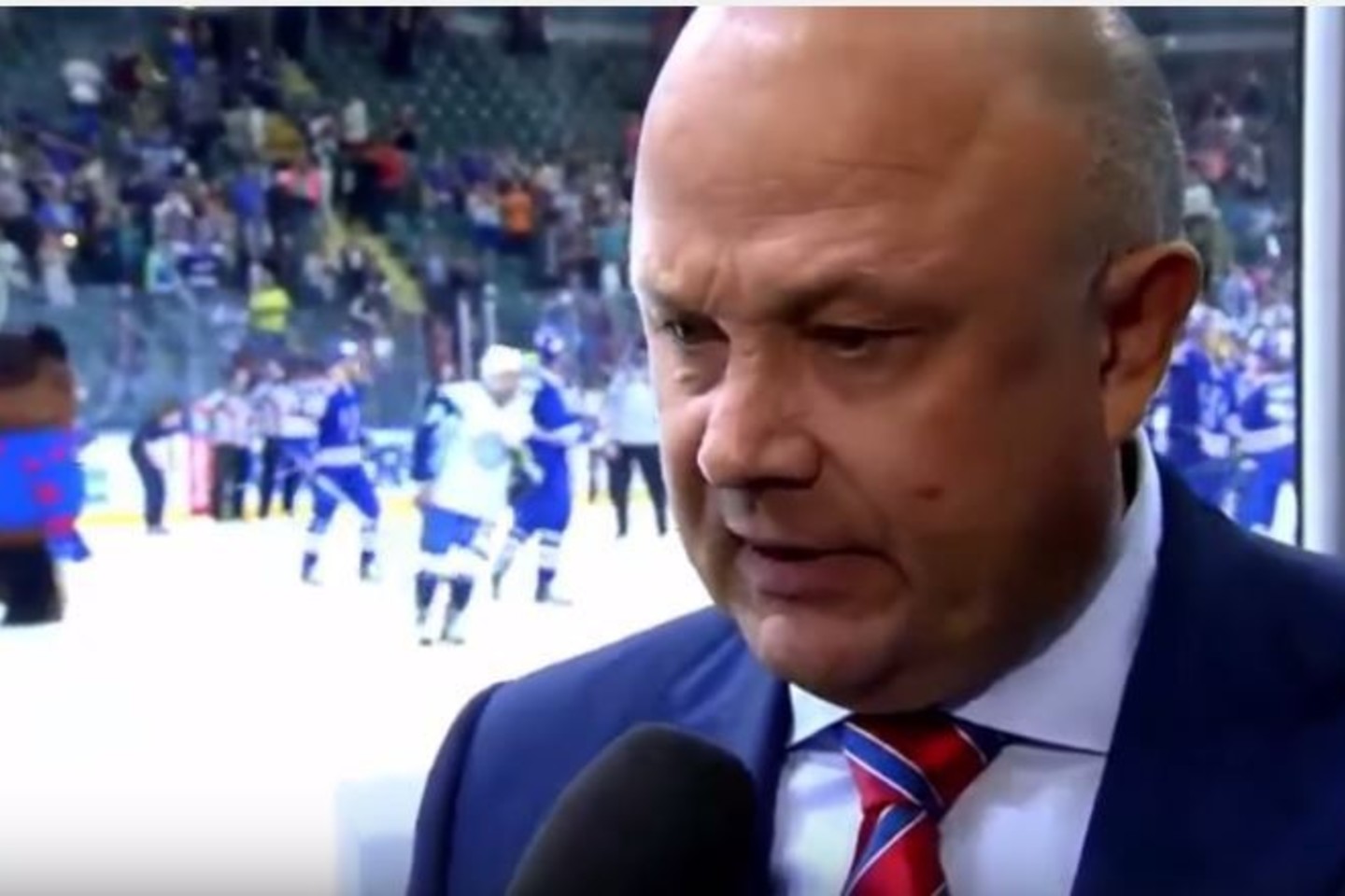 I.Kaliakinas pradėjo keiktis.
