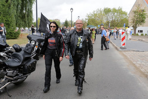 Į baikerių šou V. Matijošaitis atvyko kartu su mylimąja Loreta