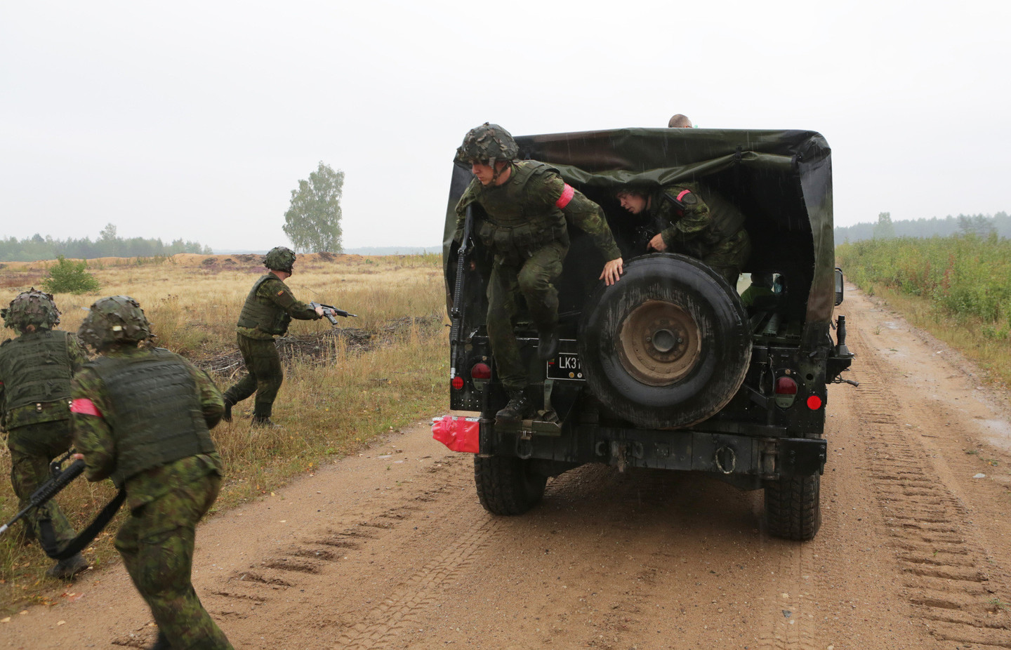 Kariuomenės žvalgų pratybos.<br>P.Mantauto nuotr.