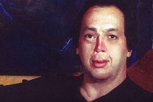 Dėl bjauraus veido motinos paliktas sūnus suaugęs ją pravirkdė