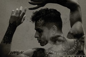 Premjera: po pertraukos – nauja Donato Montvydo daina „#BLCK“