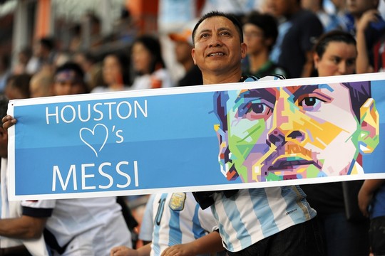 L. Messi mušė ir galva, ir koja, o Argentina varžovus nušlavė