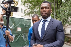 Nepaisydamas bankroto, reperis „50 Cent“ giriasi nauju namu