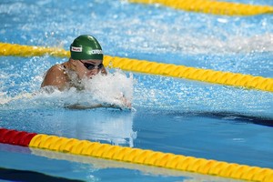 Dvejopa padėtis dėl baseinų plaukikų sezoną pradeda su nerimu