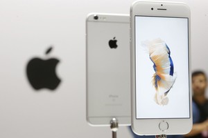 Viskas, ką privalote žinoti apie „iPhone 6S“ ir „iPhone 6S Plus“