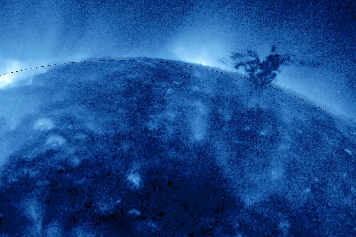 Tornadas Saulėje siautėjo rugsėjo 1–3 dienomis.<br>NASA/SDO nuotr.