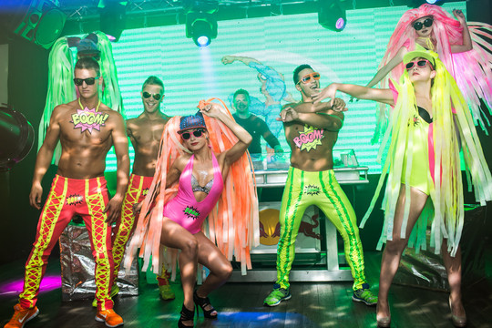 Naktini klubą „Metelica“ kaitino pusnuogiai šokėjai