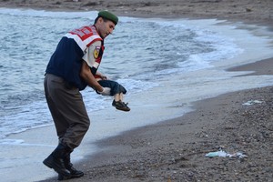 Nuskendusio sirų berniuko Aylano teta ragina ES „atverti širdį“
