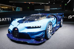 „Bugatti“ parodė, kuo pakeis legendinį „Veyron“