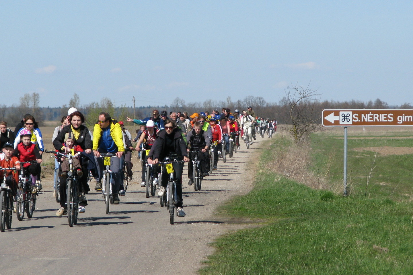 Vilkaviškio bendruomenės organizuojami dviračių žygiai sutraukia dalyvių ir iš atokesnių Lietuvos miestų.<br>Bendruomenės nuotr.