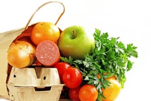 Kaip laikyti maistą, kad netektų jo išmesti? Aštuonios gudrybės