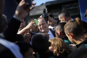 F. Hollande'as trimituoja apie pavojų Šengeno zonai