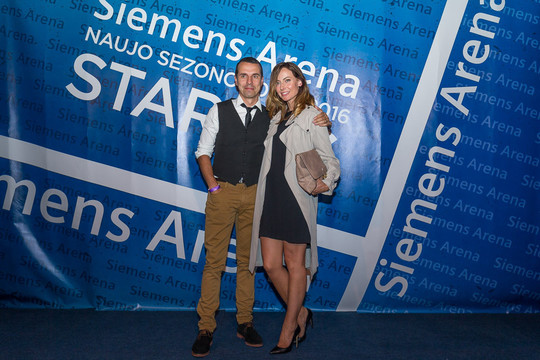 Penktadienio vakarą Daviso taurės teniso varžybomis startavo dvyliktasis „Siemens“ arenos sezonas.<br>Organizatorių nuotr.