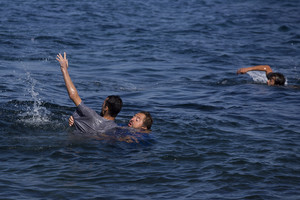 Graikijoje nuskendus valčiai su migrantais dingo 26 žmonės