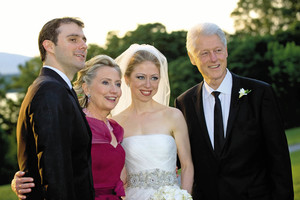 Prezidento Billo Clintono dukrai nuo likimo pabėgti nepavyko