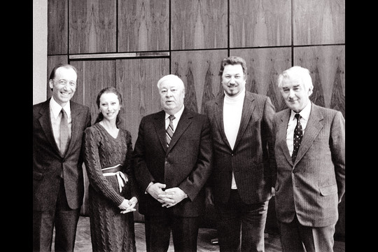 Pas LKP CK pirmąjį sekretorių, bet ne „ant kilimėlio“. Iš kairės: Rodionas Ščedrinas, Maja Pliseckaja, Petras Griškevičius, Virgilijus Noreika, Lionginas Šepetys.