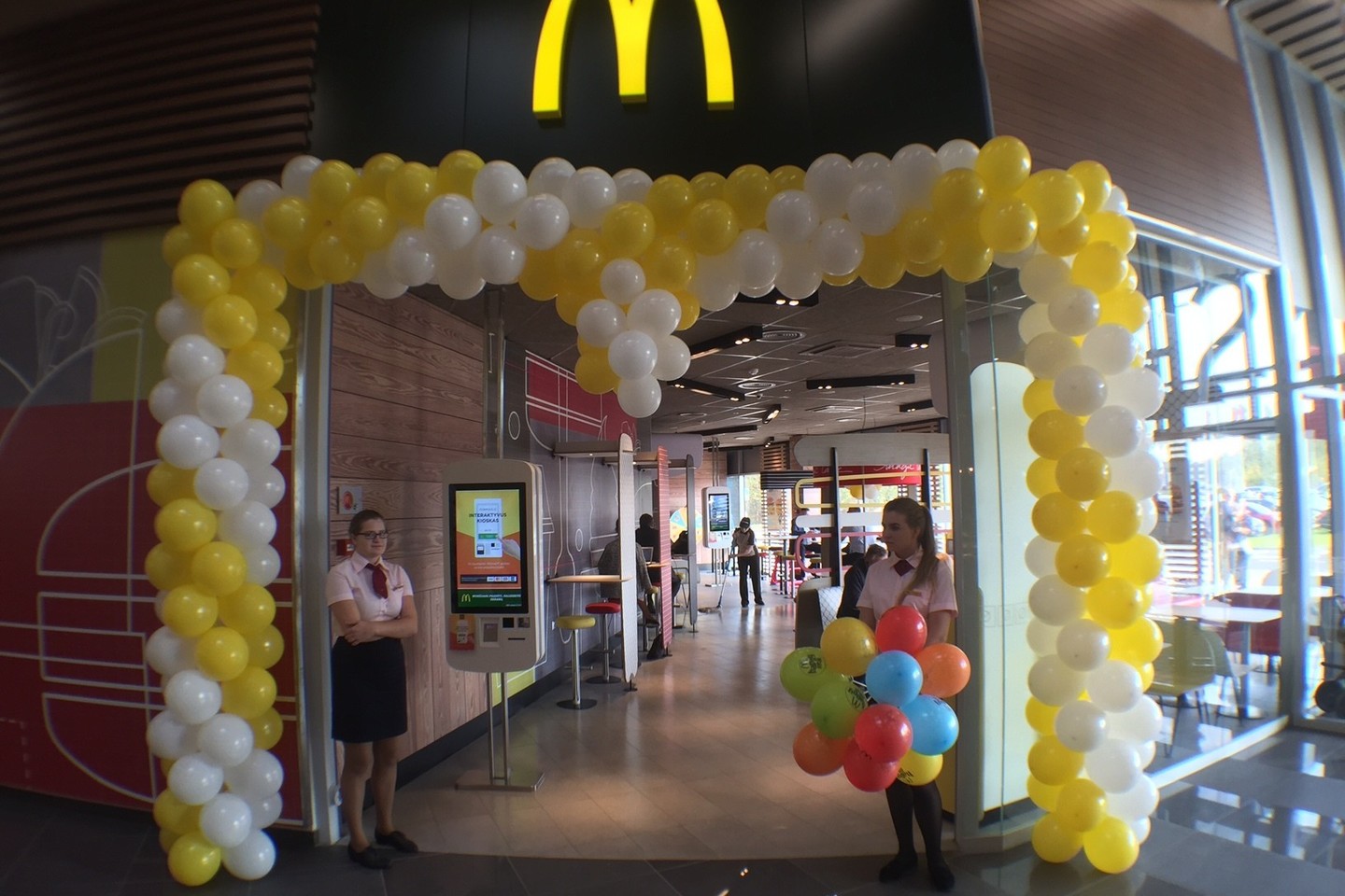 Naujajame centre atidarytas ir „McDonalds“ restoranas.<br>V.Ščiavinsko nuotr.