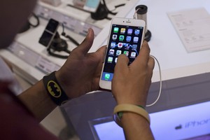 Naujojoje „iOS 9“ – didžiulė saugumo spraga