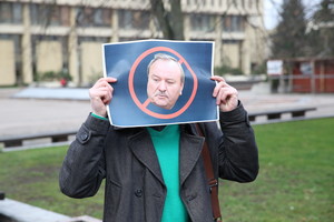 Šūviai naktį: žvėrių skerdynės ar gailestinga medžioklė?