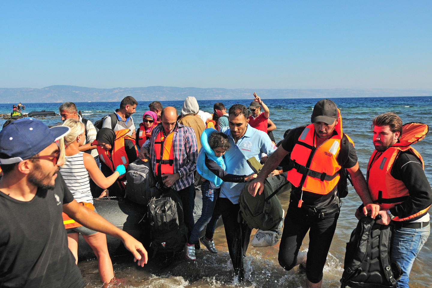 Lesbo salos šiaurėje ir rytuose kasdien prisišvartuoja daugybė migrantų.<br>A.Vaitkevičiaus nuotr.